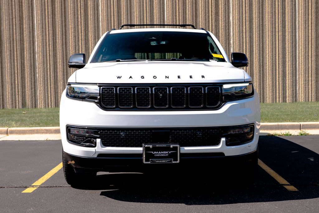 Used 2024 Jeep Wagoneer Series II w/ Convenience Group I AWD/4WD image 3