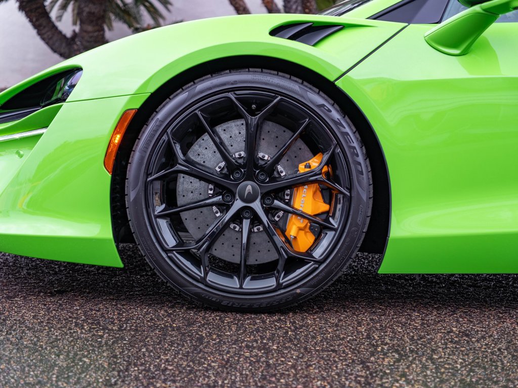 New 2026 McLaren Artura RWD image 7