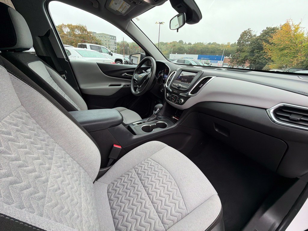 Used 2024 Chevrolet Equinox LS w/ LS Convenience Package FWD image 21