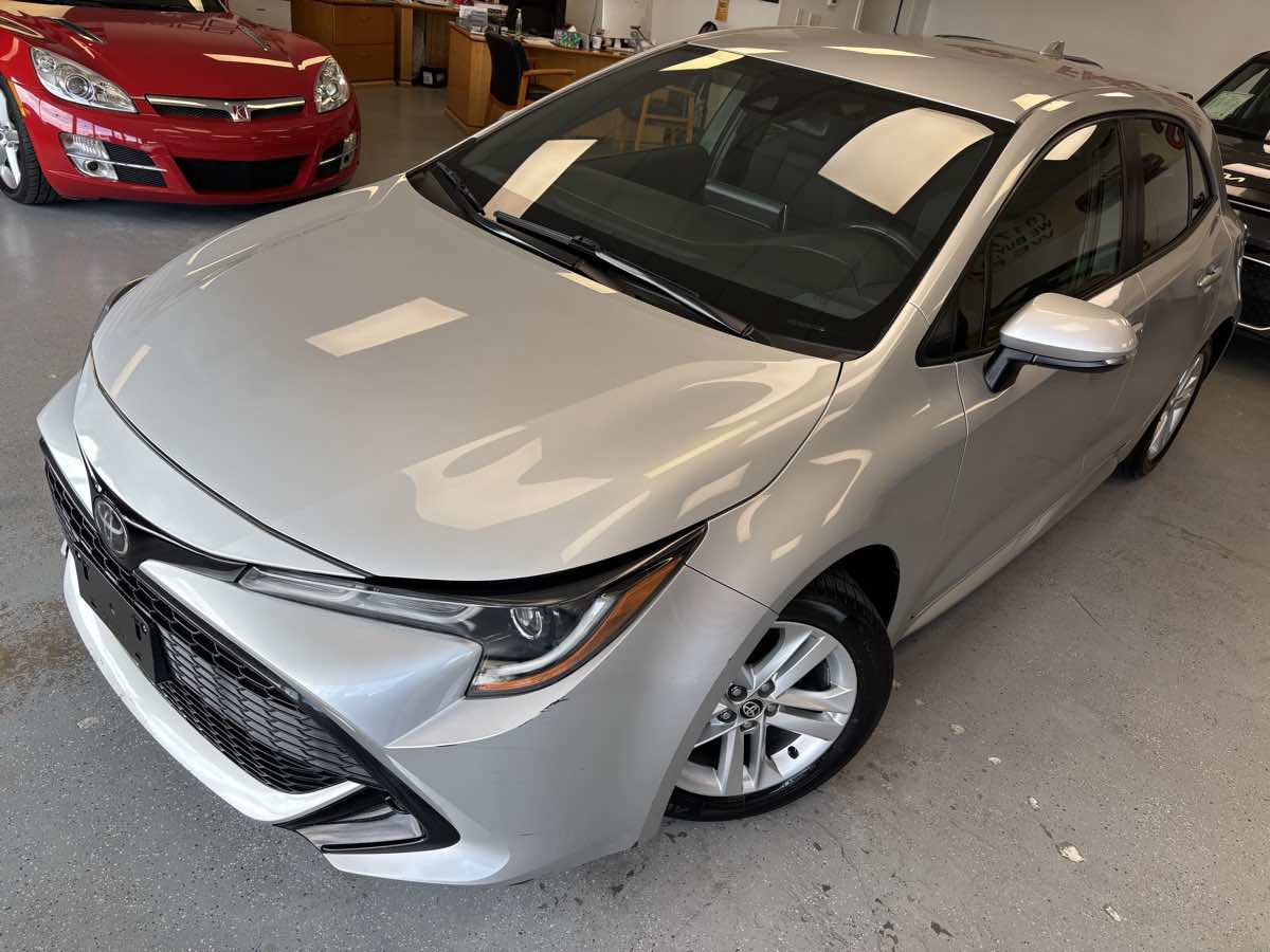 Used 2019 Toyota Corolla SE w/ Carpet Mat Package FWD image 6