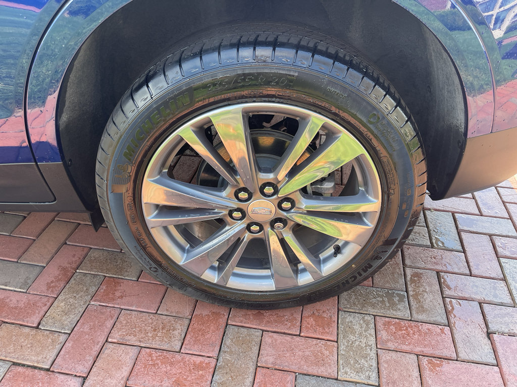 Used 2025 Cadillac XT5 Premium Luxury image 11