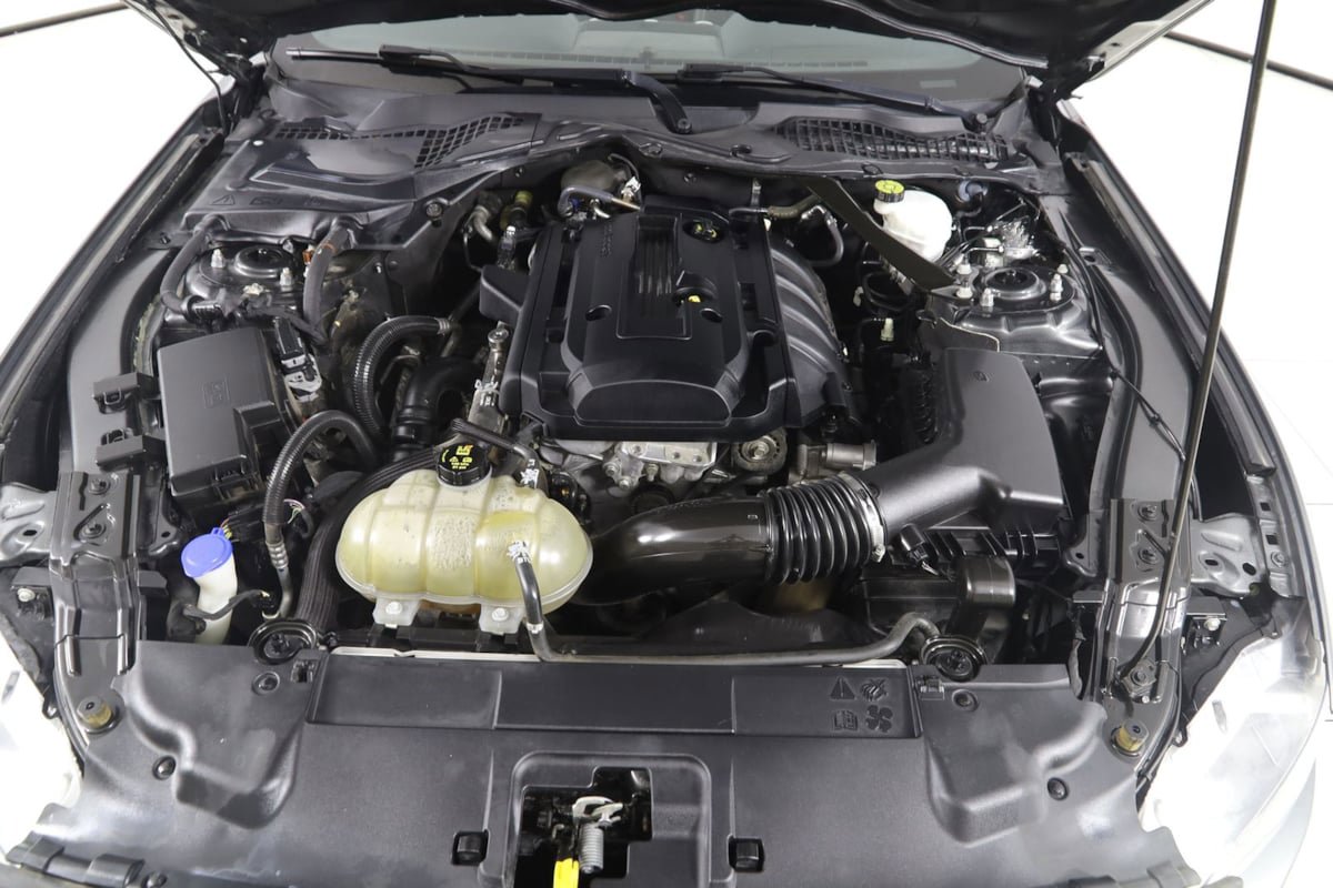 Used 2020 Ford Mustang Convertible RWD image 54
