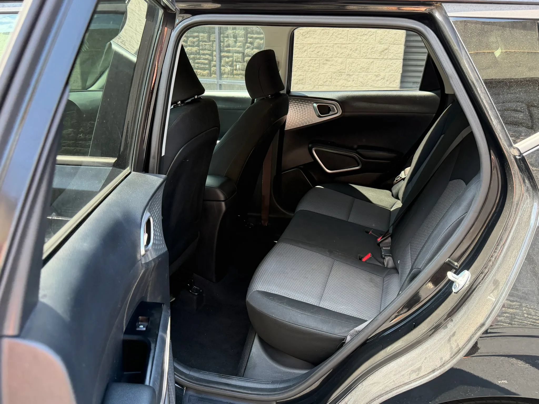 Used 2020 Kia Soul LX FWD image 29