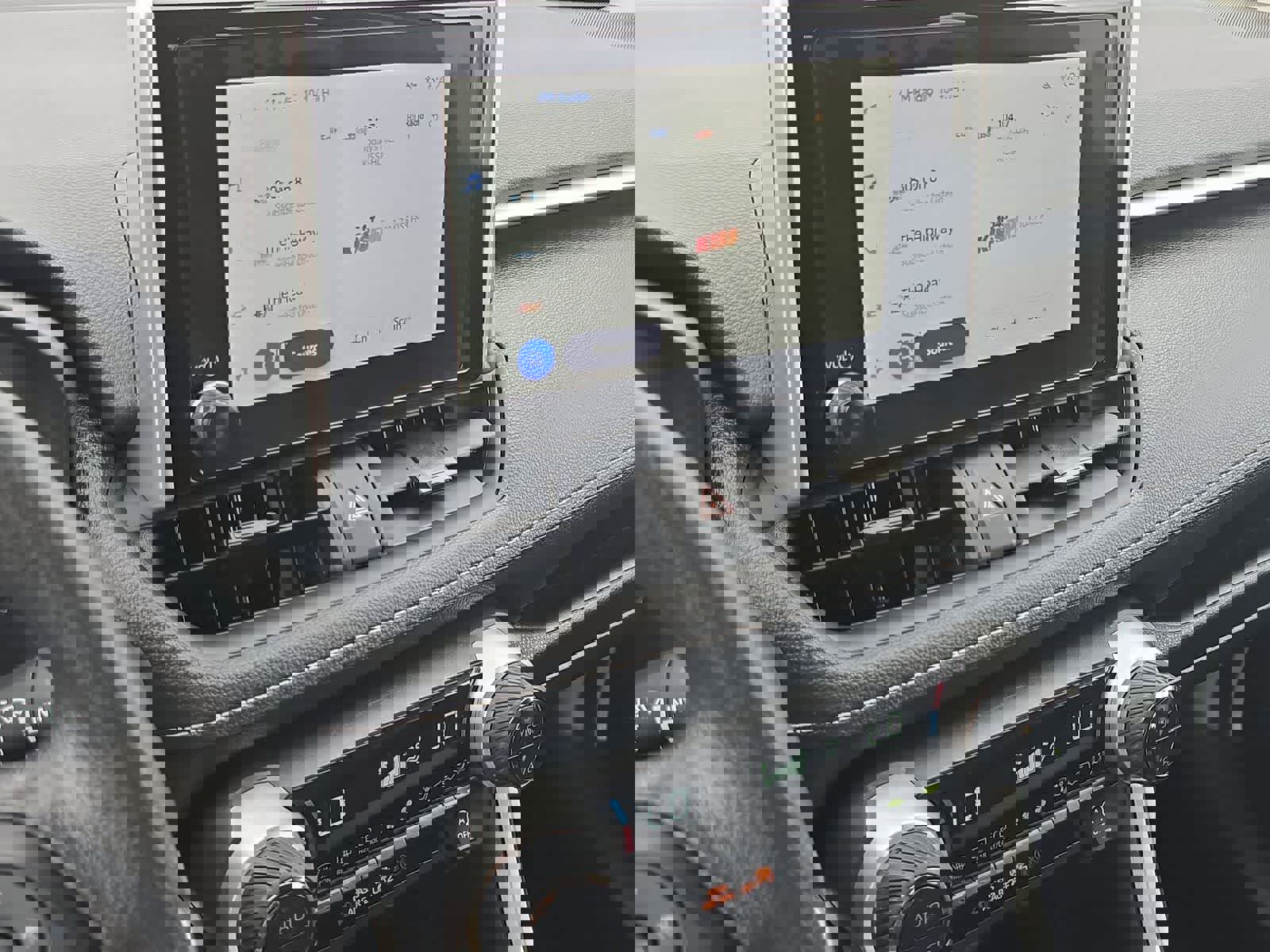 Used 2025 Toyota RAV4 XLE image 19