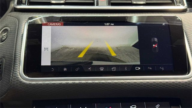 Used 2019 Land Rover Range Rover Velar R-Dynamic SE image 33