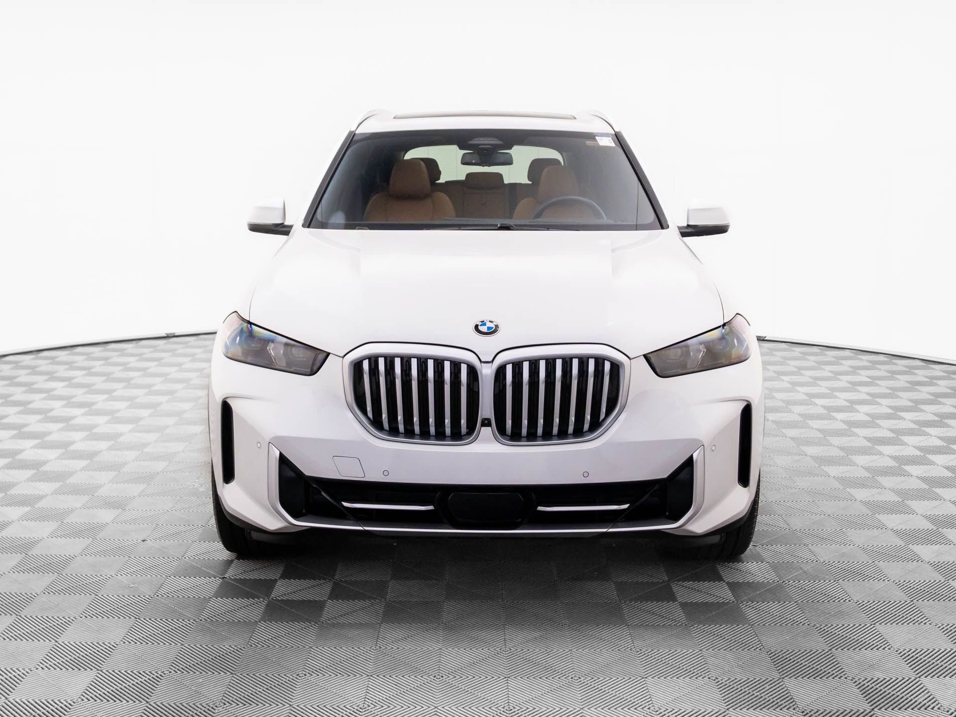 Certified 2024 BMW X5 xDrive40i w/ Parking Assistance Package image 8