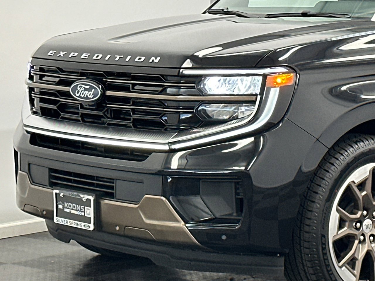 New 2025 Ford Expedition King Ranch image 2