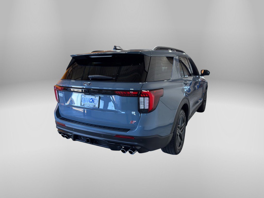 Used 2025 Ford Explorer ST AWD/4WD image 5