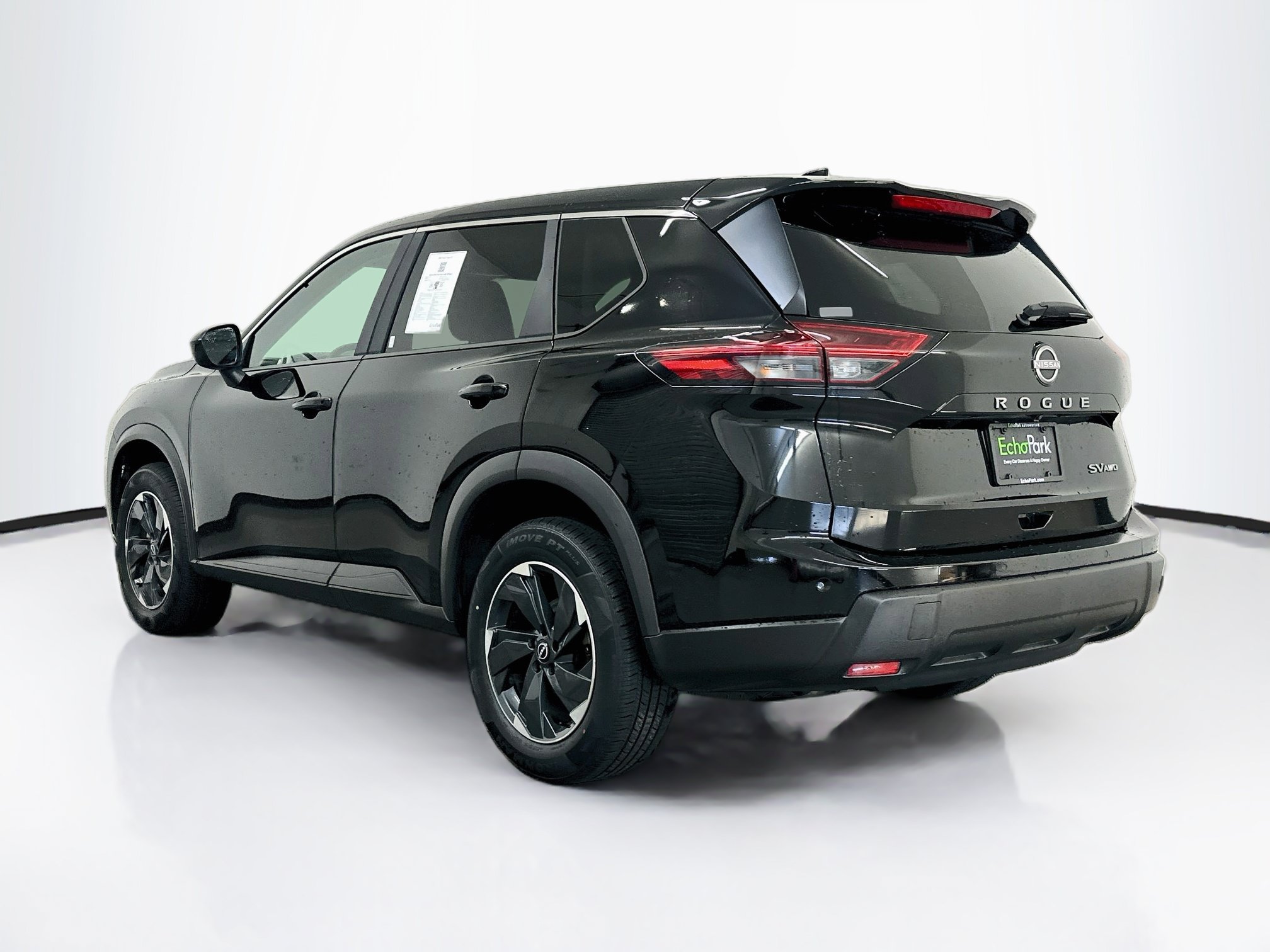 Used 2024 Nissan Rogue SV AWD/4WD image 5