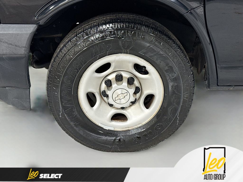Used 2019 Chevrolet Express 2500 w/ Driver Convenience Package RWD image 31