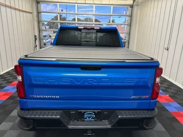 Used 2025 Chevrolet Silverado 1500 ZR2 w/ Technology Package AWD/4WD image 4