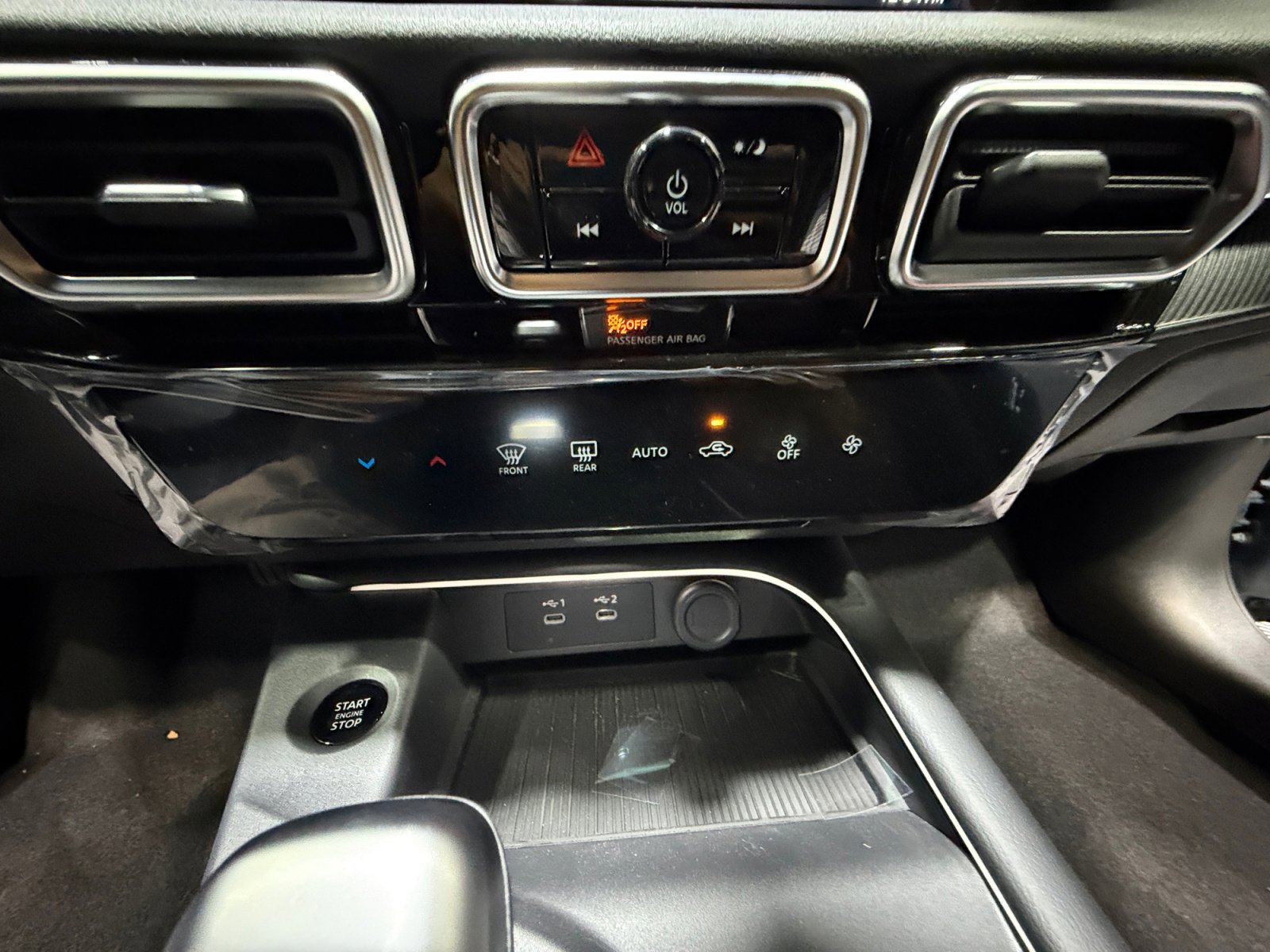 New 2026 Nissan Sentra SR w/ Floor Mat Package image 12