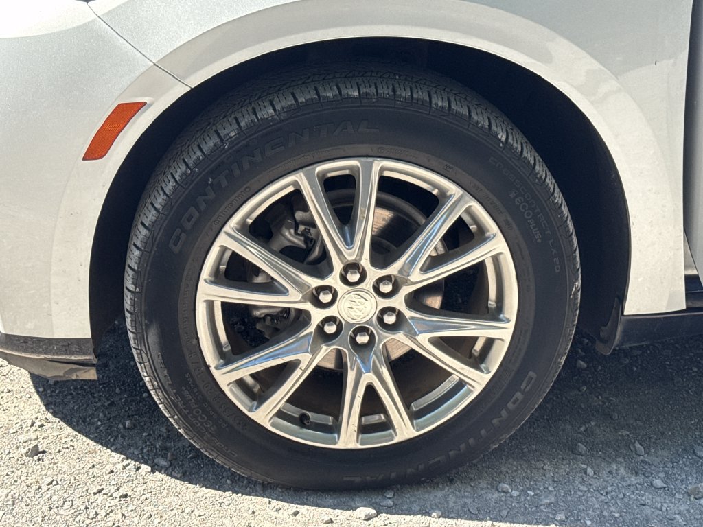 Used 2022 Buick Enclave Premium FWD image 25