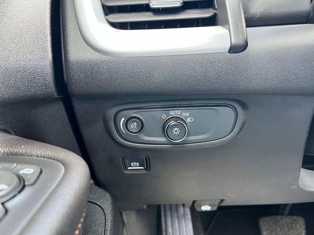 Used 2020 GMC Terrain SLE w/ Driver Convenience Package image 19