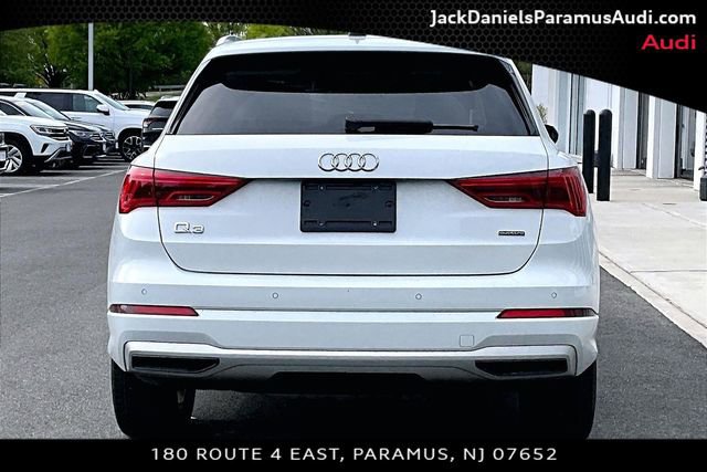 Used 2023 Audi Q3 2.0T Premium w/ Convenience Package AWD/4WD image 4