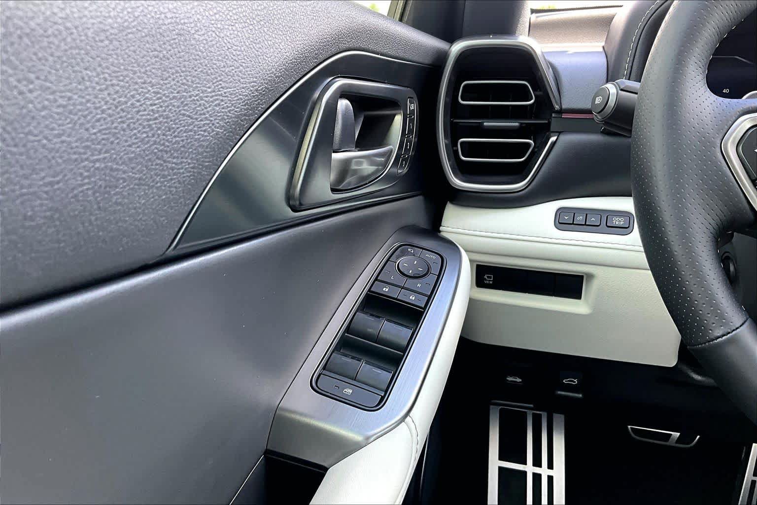 New 2026 Lexus IS 350 F Sport w/ Technology Package RWD image 20