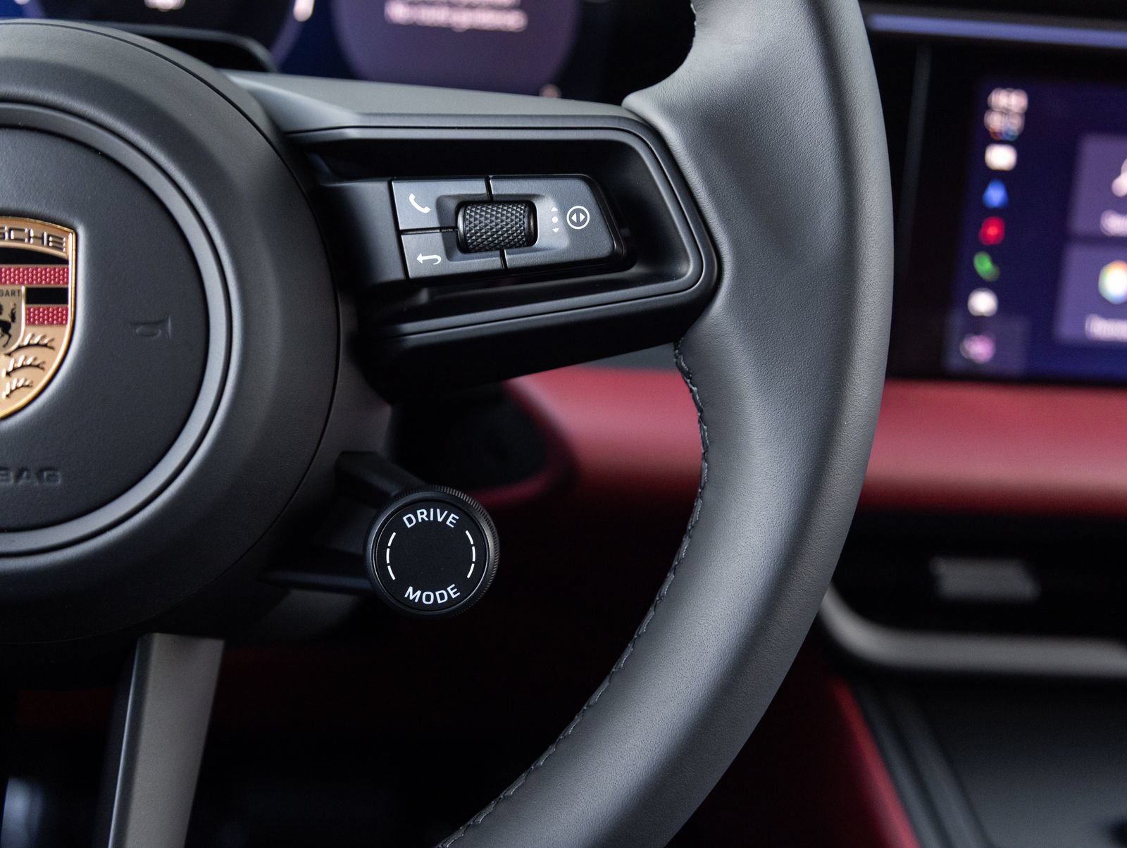 Certified 2026 Porsche Macan Electric RWD image 16
