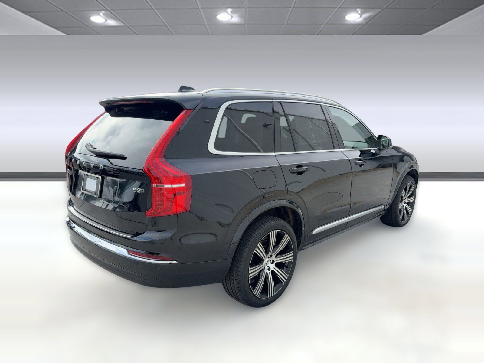 Certified 2024 Volvo XC90 B5 Plus w/ Protection Package Premier image 9