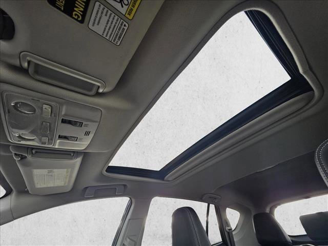 Used 2015 Toyota RAV4 Limited w/ Technology Package AWD/4WD image 21