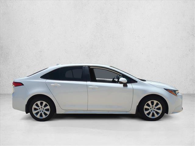 Certified 2025 Toyota Corolla LE FWD image 4