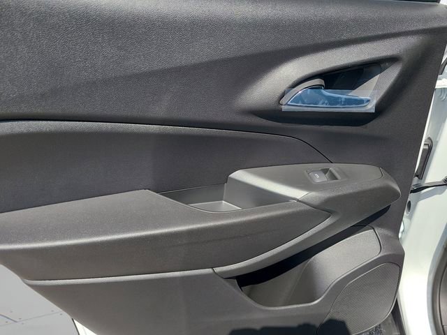 New 2026 Chevrolet Trax LS w/ Driver Confidence Package image 17