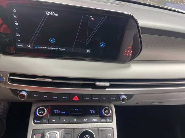 Used 2025 Hyundai Palisade SEL image 17