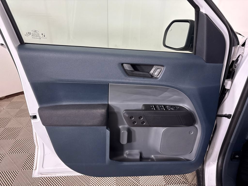 Certified 2023 Ford Maverick XL FWD image 16