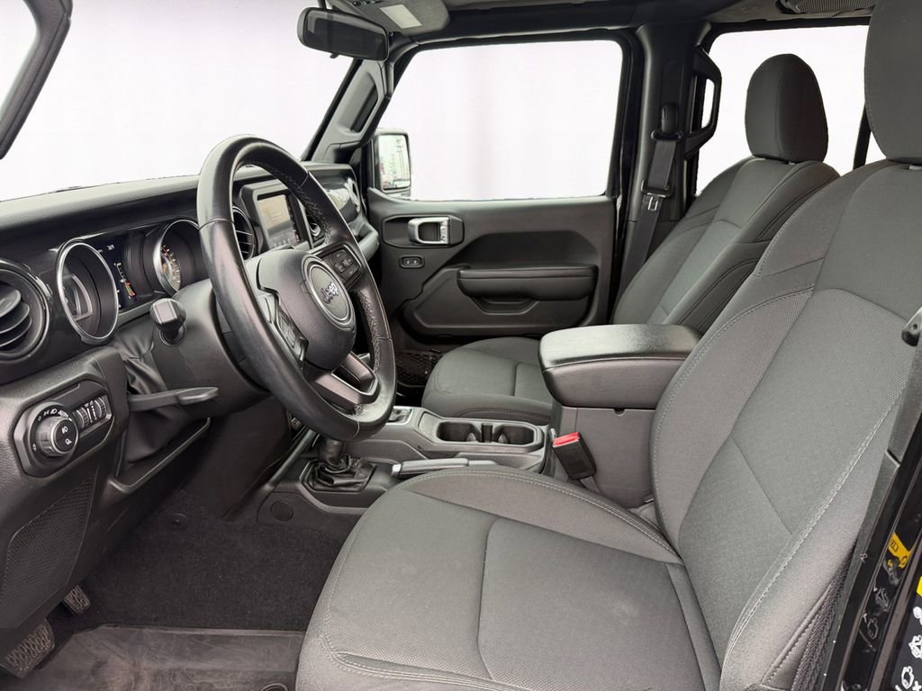 Used 2022 Jeep Gladiator Sport image 9