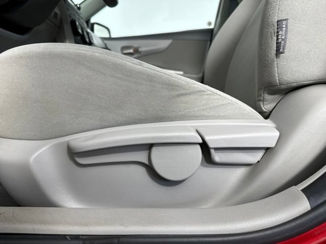 Used 2010 Toyota Corolla LE FWD image 19