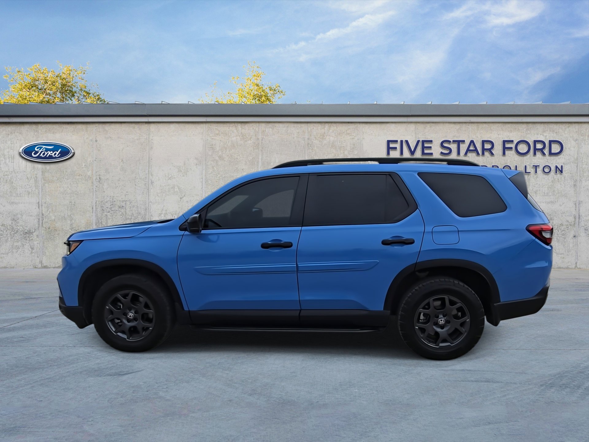 Used 2025 Honda Pilot TrailSport image 5