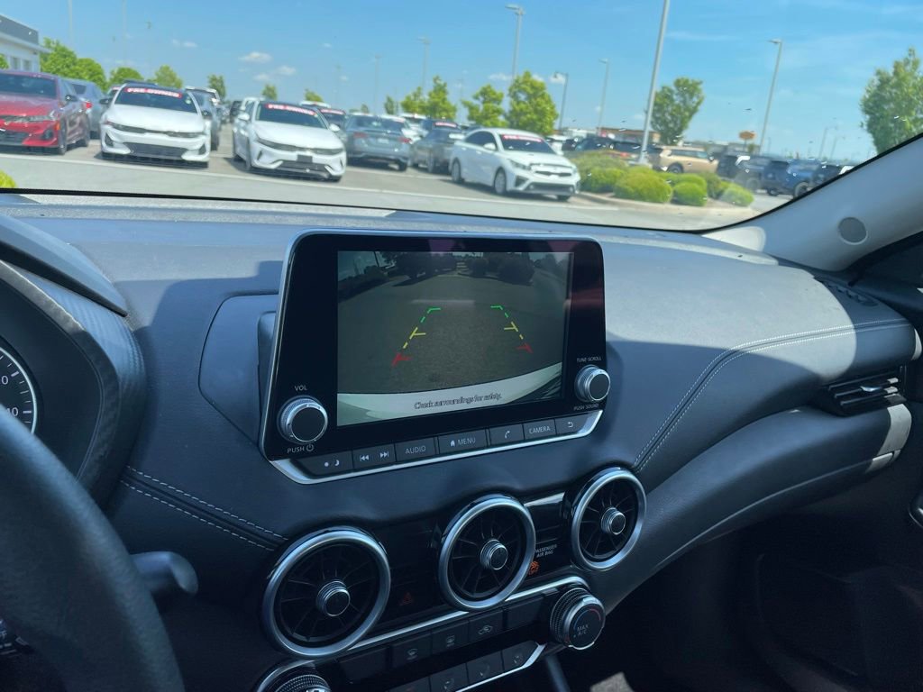 Used 2025 Nissan Sentra SV FWD image 16