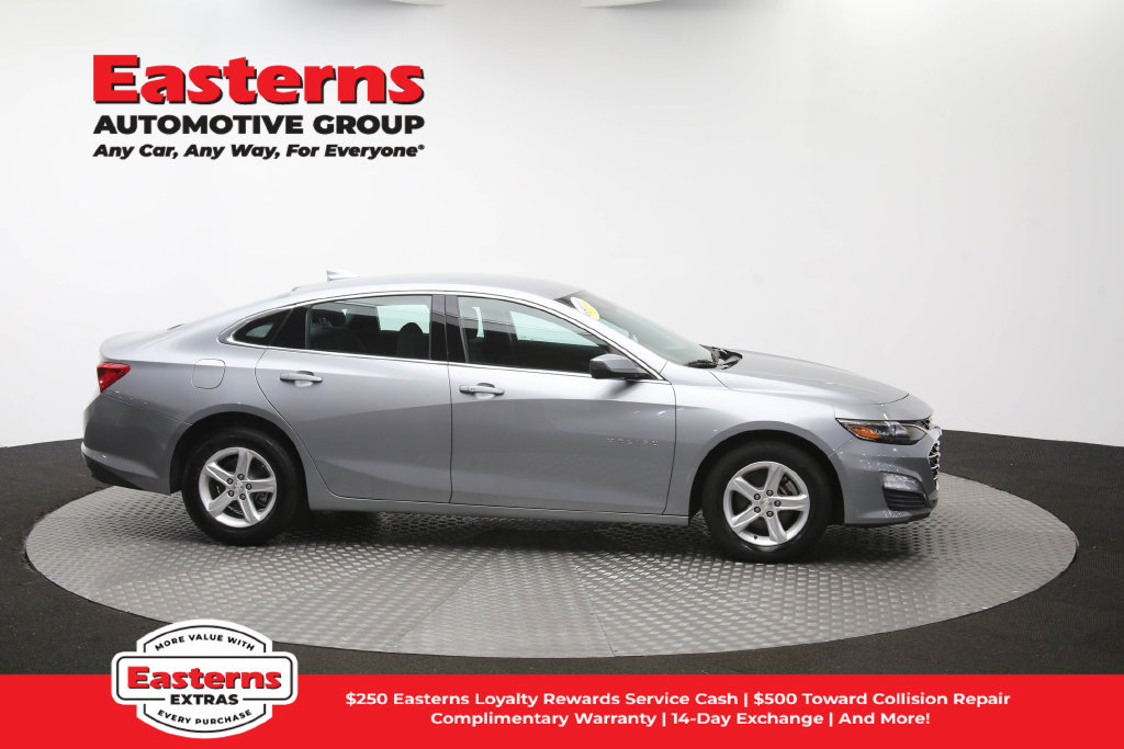 Used 2023 Chevrolet Malibu LT FWD image 46