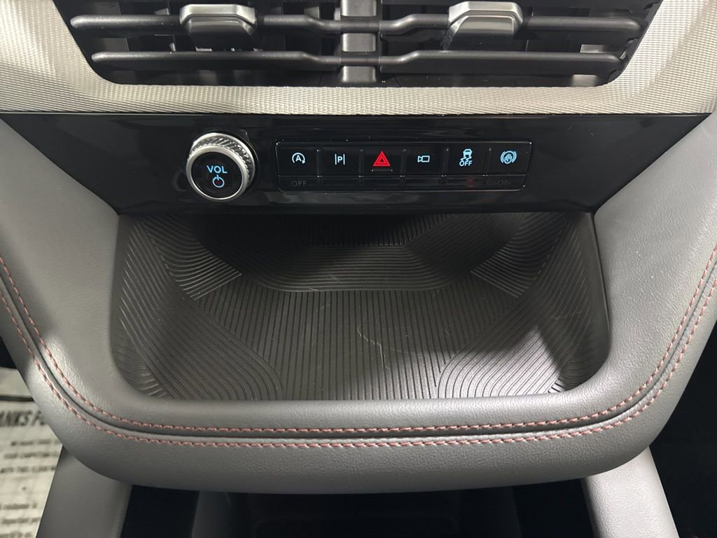 New 2026 Ford Explorer Active w/ Active Comfort Package image 27