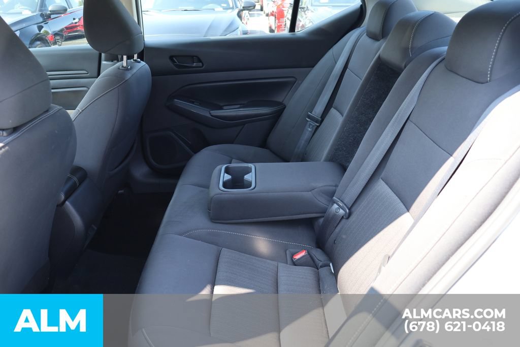 Used 2024 Nissan Altima 2.5 SV FWD image 17