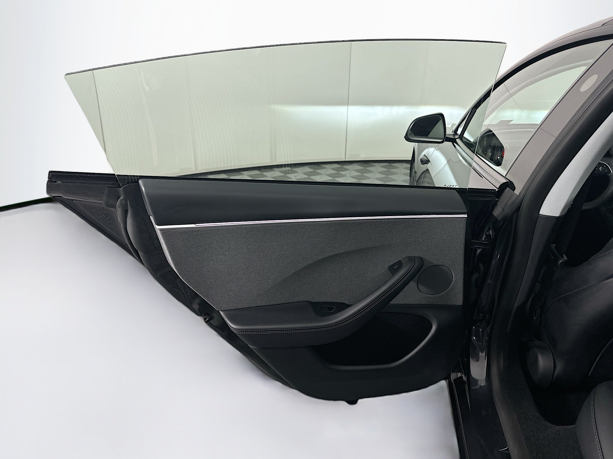 Used 2025 Tesla Model 3 Long Range RWD image 24