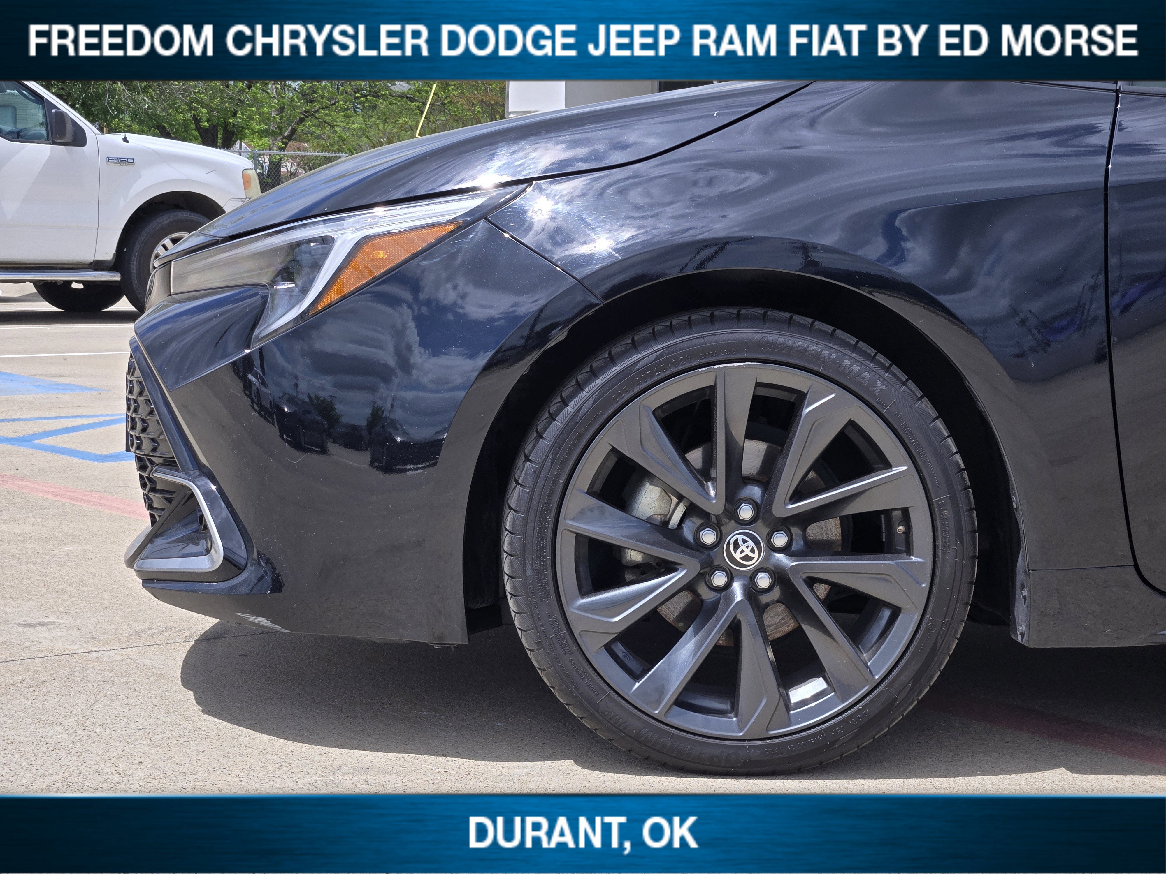 Used 2024 Toyota Corolla XSE FWD image 6