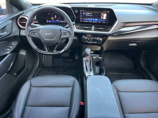 Certified 2024 Chevrolet Trax RS w/ Sunroof Package image 16