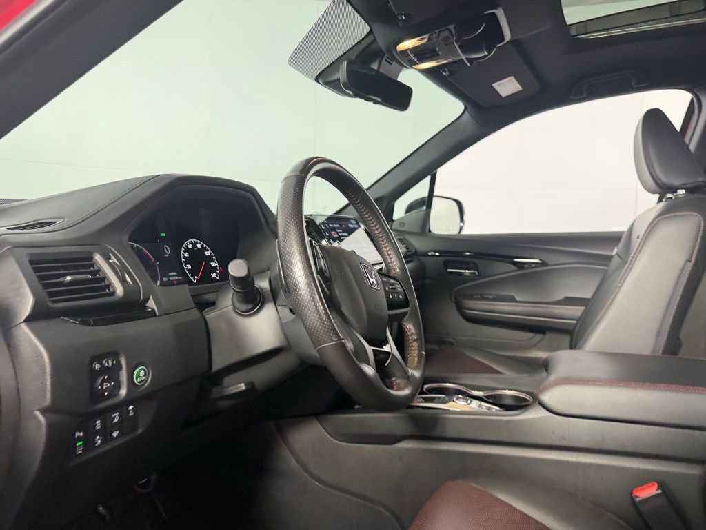 Used 2025 Honda Ridgeline Black Edition image 21