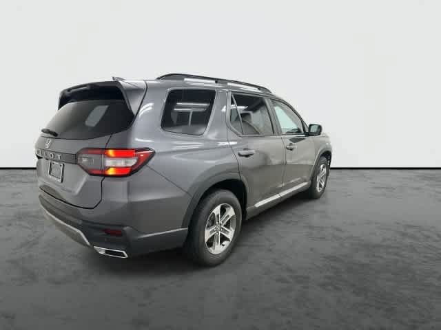 Certified 2026 Honda Pilot EX-L image 3