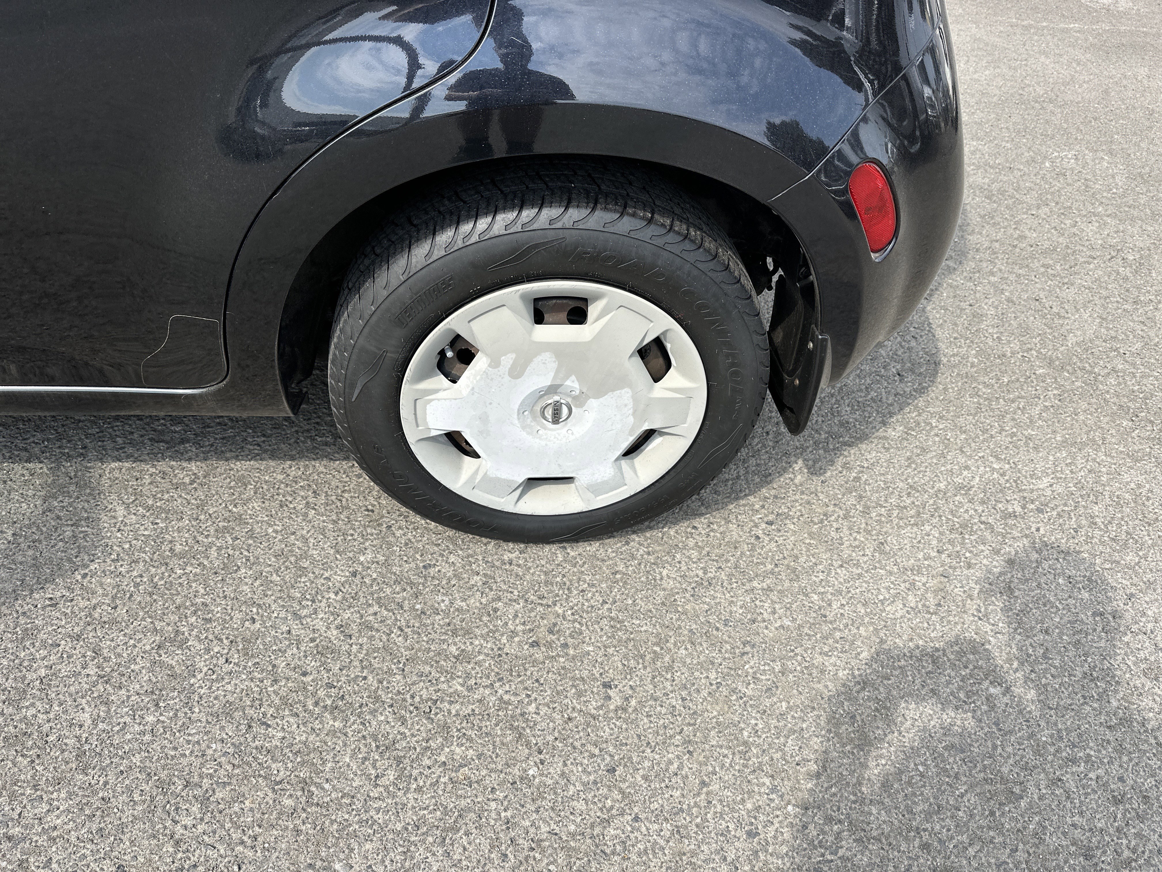 Used 2013 Nissan Cube 1.8 S w/ Interior Designer Pkg image 25