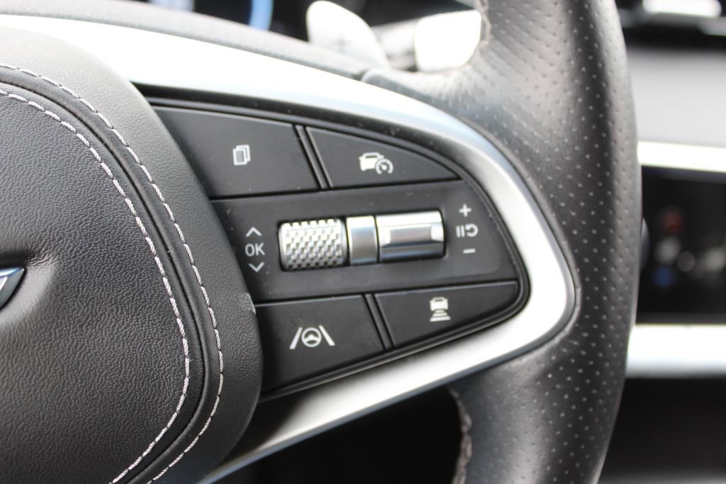 Used 2023 Genesis GV70 2.5T w/ Sport Prestige Package AWD/4WD image 34