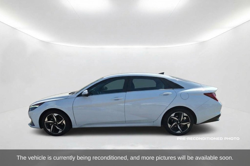 Used 2021 Hyundai Elantra Limited FWD image 9