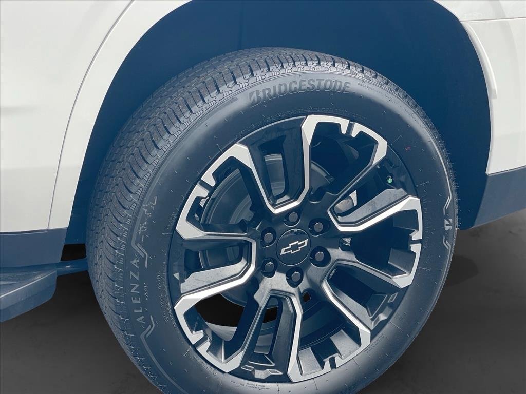 New 2026 Chevrolet Tahoe LS w/ LPO, Dark Essentials Package AWD/4WD image 26