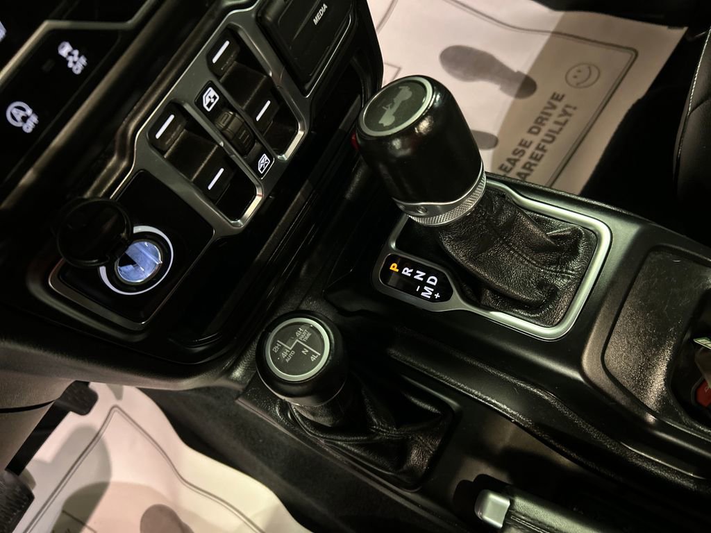 Used 2021 Jeep Wrangler Unlimited Sahara image 20
