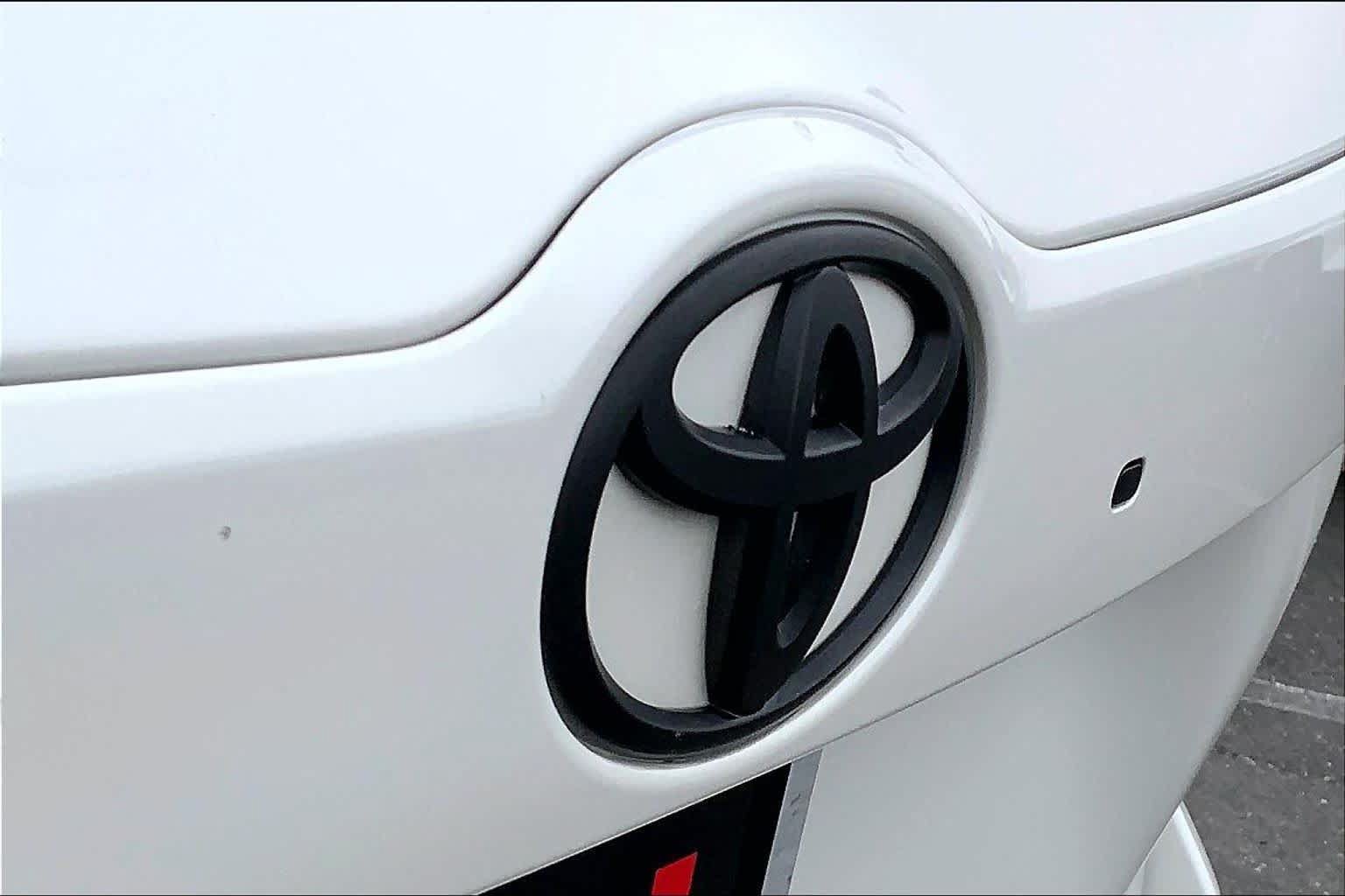 Used 2019 Toyota Highlander SE FWD image 30