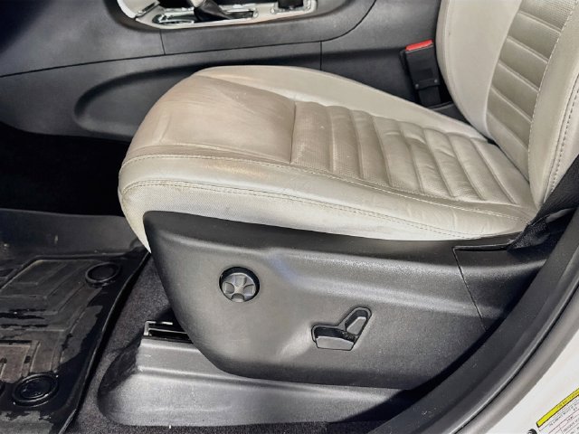Used 2018 Jeep Grand Cherokee Limited AWD/4WD image 22