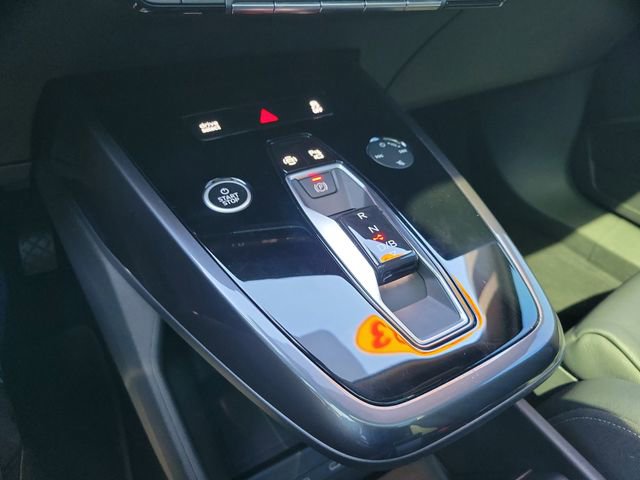 Used 2023 Audi Q4 e-tron Prestige image 28