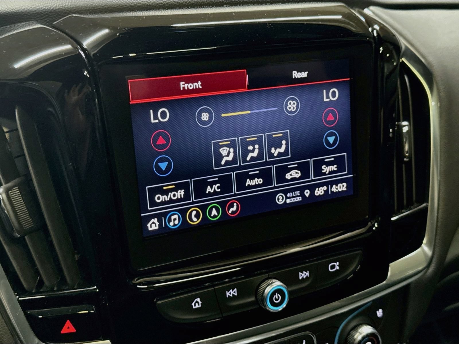 Used 2023 Chevrolet Traverse Premier w/ LPO, Floor Liner Package AWD/4WD image 19