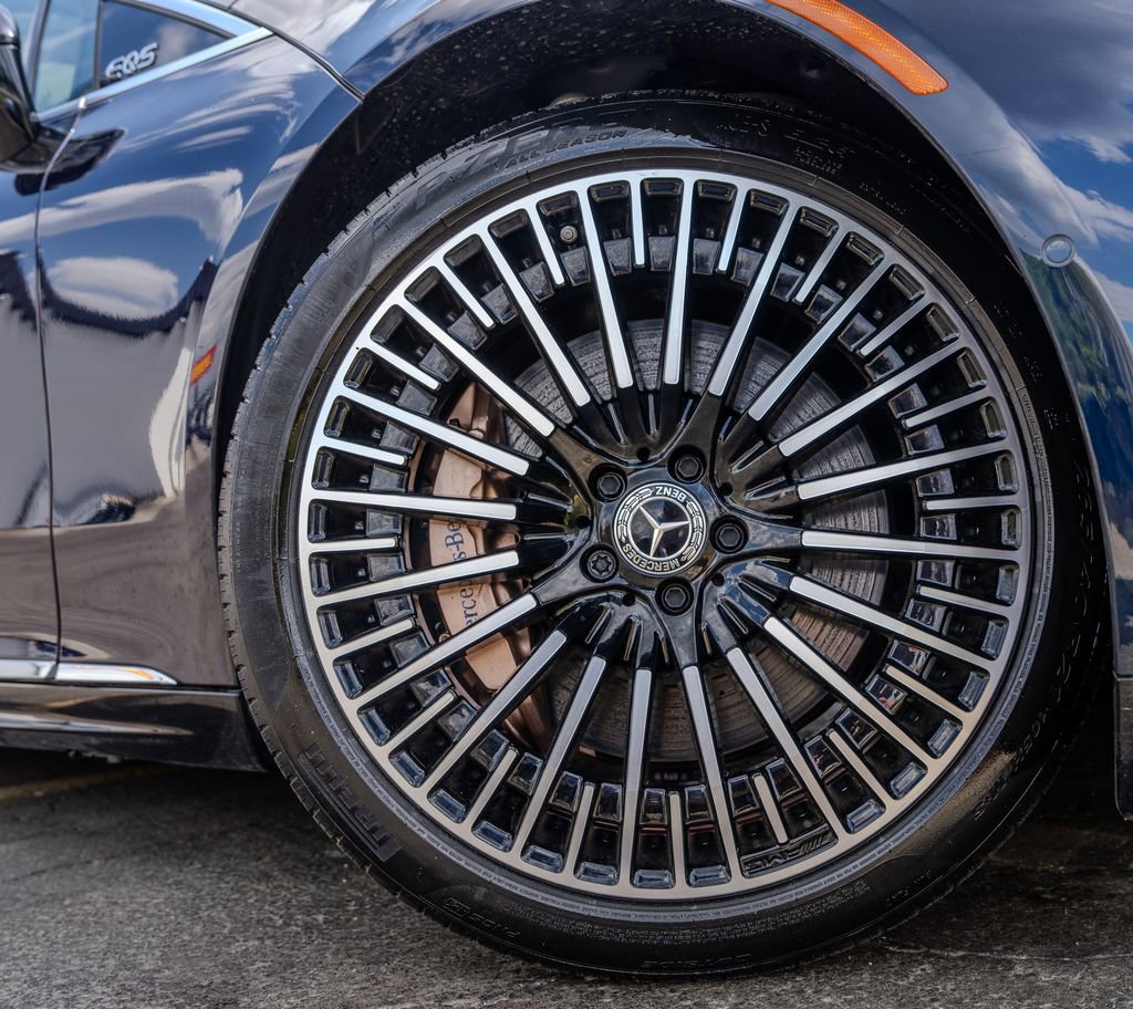 Used 2023 Mercedes-Benz EQS 580 4MATIC Sedan image 30