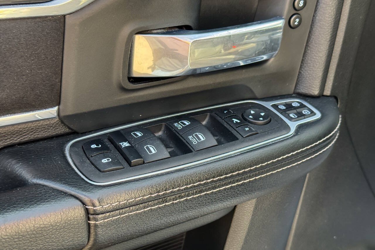 Used 2023 RAM 2500 Laramie AWD/4WD image 30